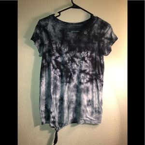 AE tie dye tee with tie at the bottom